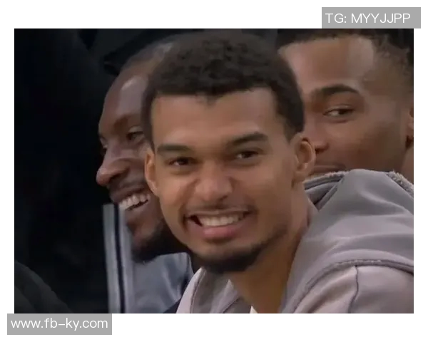 米奇约翰逊称赞索汉表现出色技术统计并不能完全反映球员真实贡献 米奇约翰逊称赞索汉表现出色技术统计并不能完全反映球员真实贡献