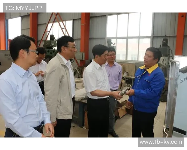 区楚良论中国足球发展路径强调短期与长期目标并重生存为首要任务